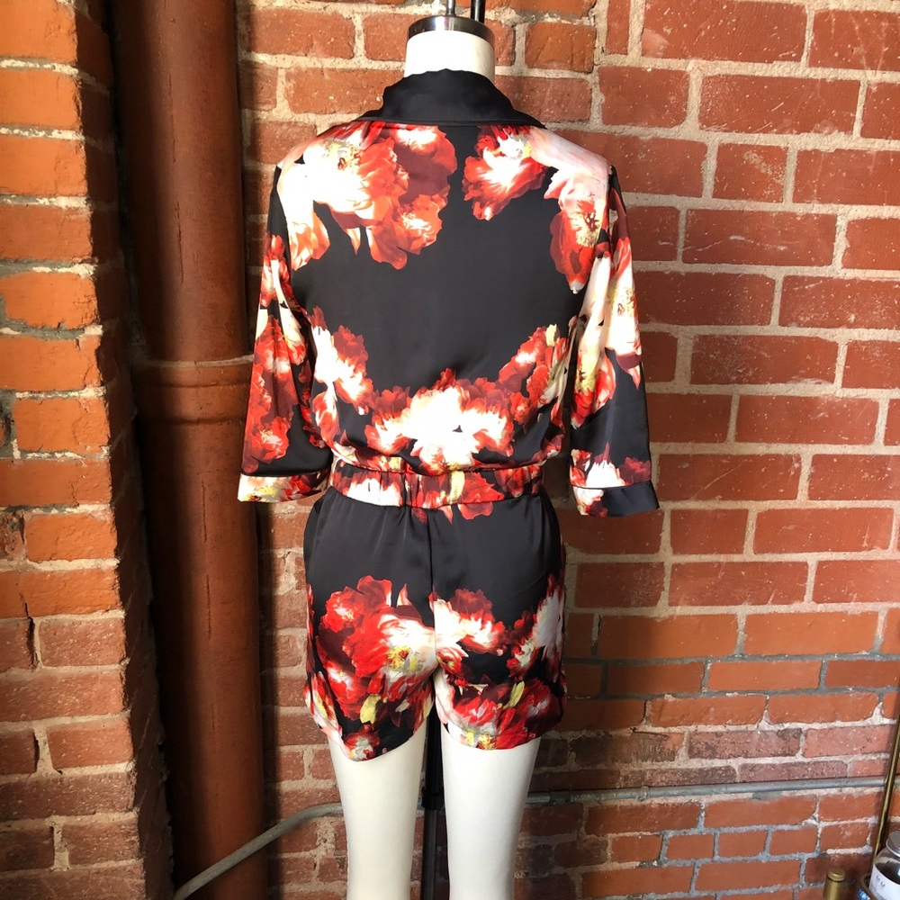 Floral romper - Picture 4 of 6